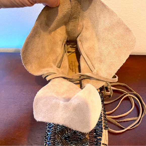 House of Harlow 1960
Madison Embellished Suede Moccasin Camel Color, Boho Bootie - Picture 11 of 13